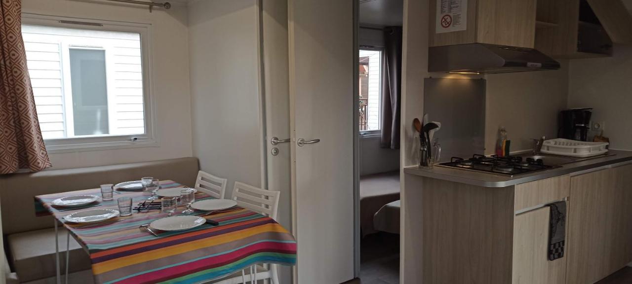 מונטפריון Camping Paradis Bellerive מראה חיצוני תמונה
