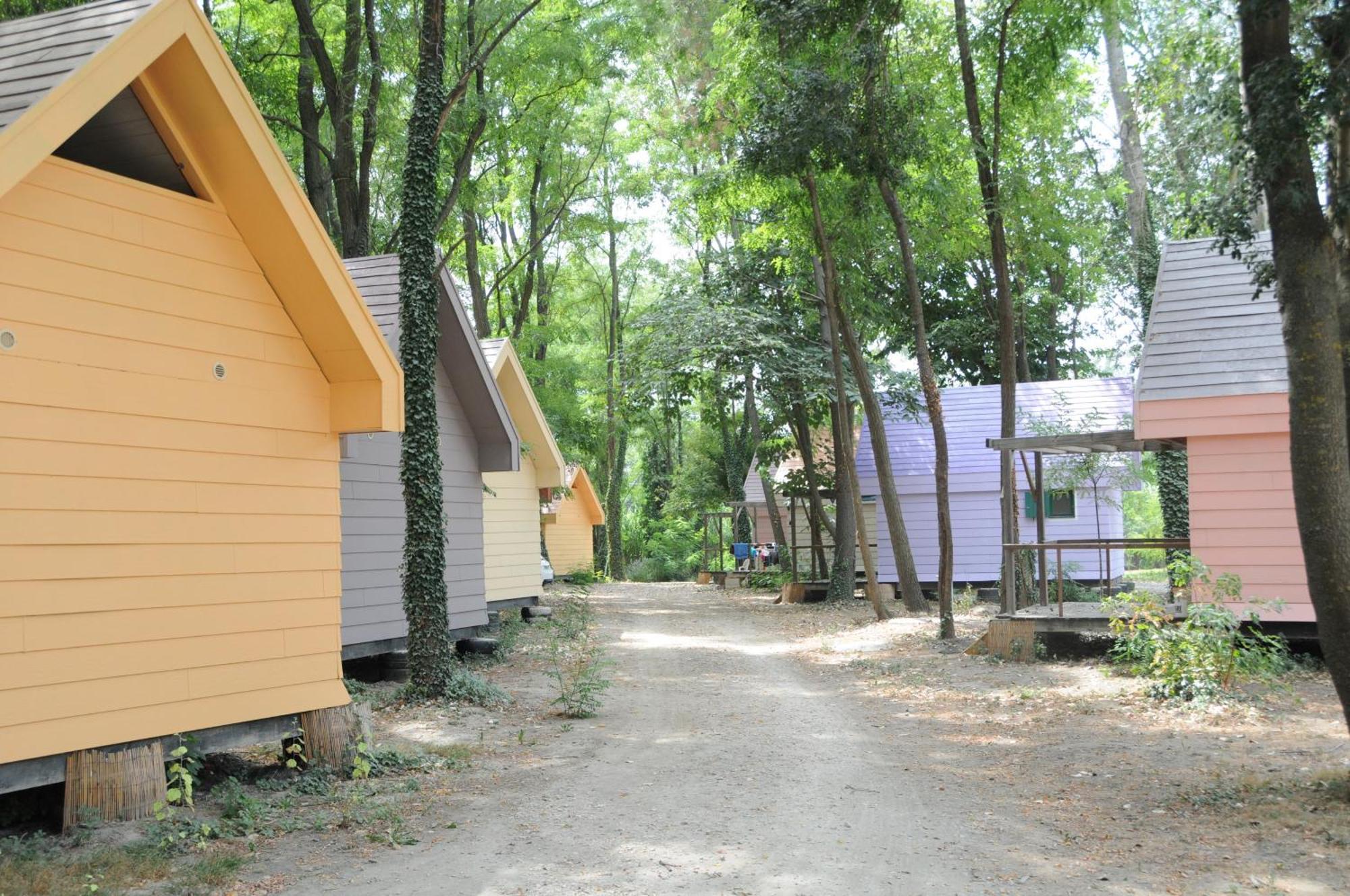 מונטפריון Camping Paradis Bellerive מראה חיצוני תמונה